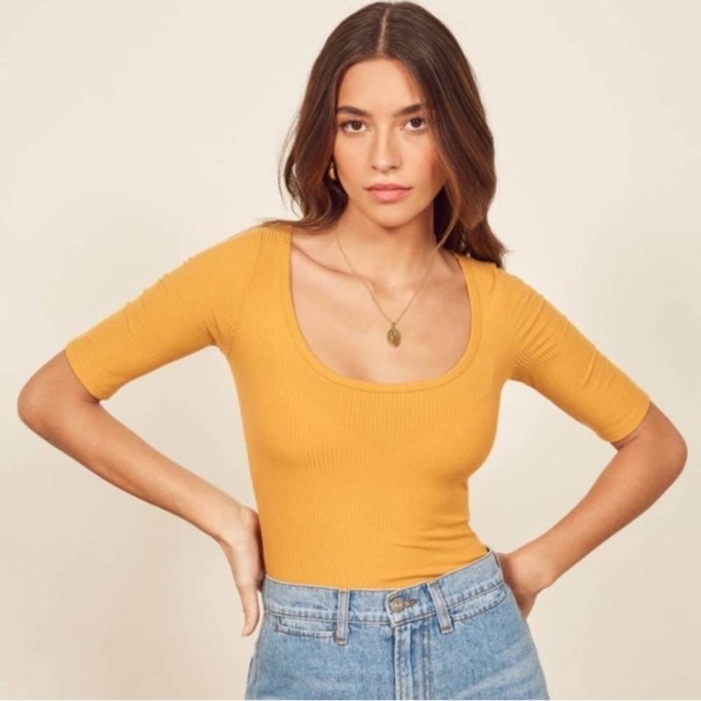 Reformation Delia in Sunflower size M